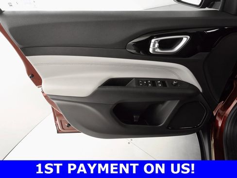 Certified 2022 Jeep Compass Limited image 17