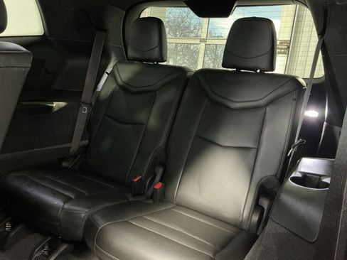 Used 2024 Cadillac XT6 Premium Luxury w/ Technology Package image 34