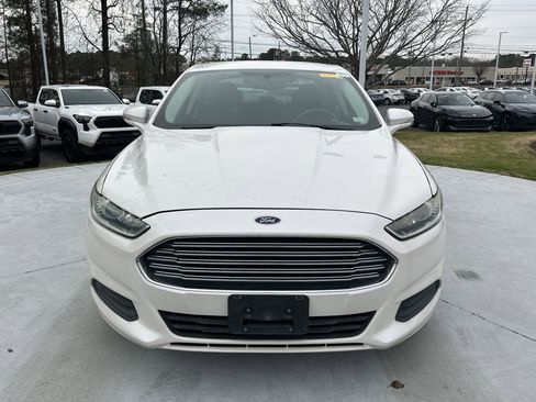 Used 2013 Ford Fusion SE image 3