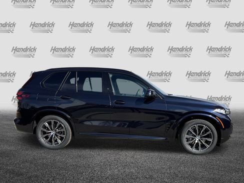 Certified 2024 BMW X5 xDrive40i w/ M Sport Package image 11