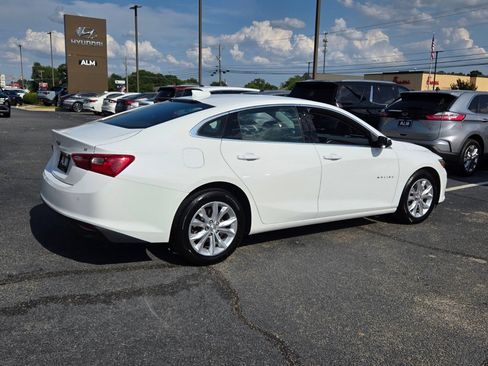 Used 2024 Chevrolet Malibu LT FWD image 14