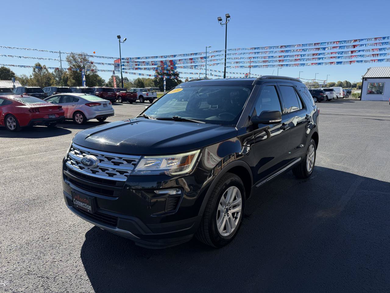 Used 2019 Ford Explorer XLT w/ Equipment Group 201A AWD/4WD image 10
