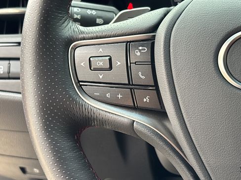 Used 2024 Lexus ES 350 F Sport w/ Accessory Package (Z1) FWD image 19