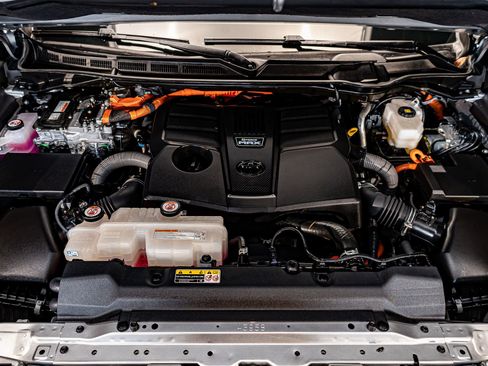 Used 2024 Toyota Tundra 1794 Edition w/ TRD Off-Road Package image 32