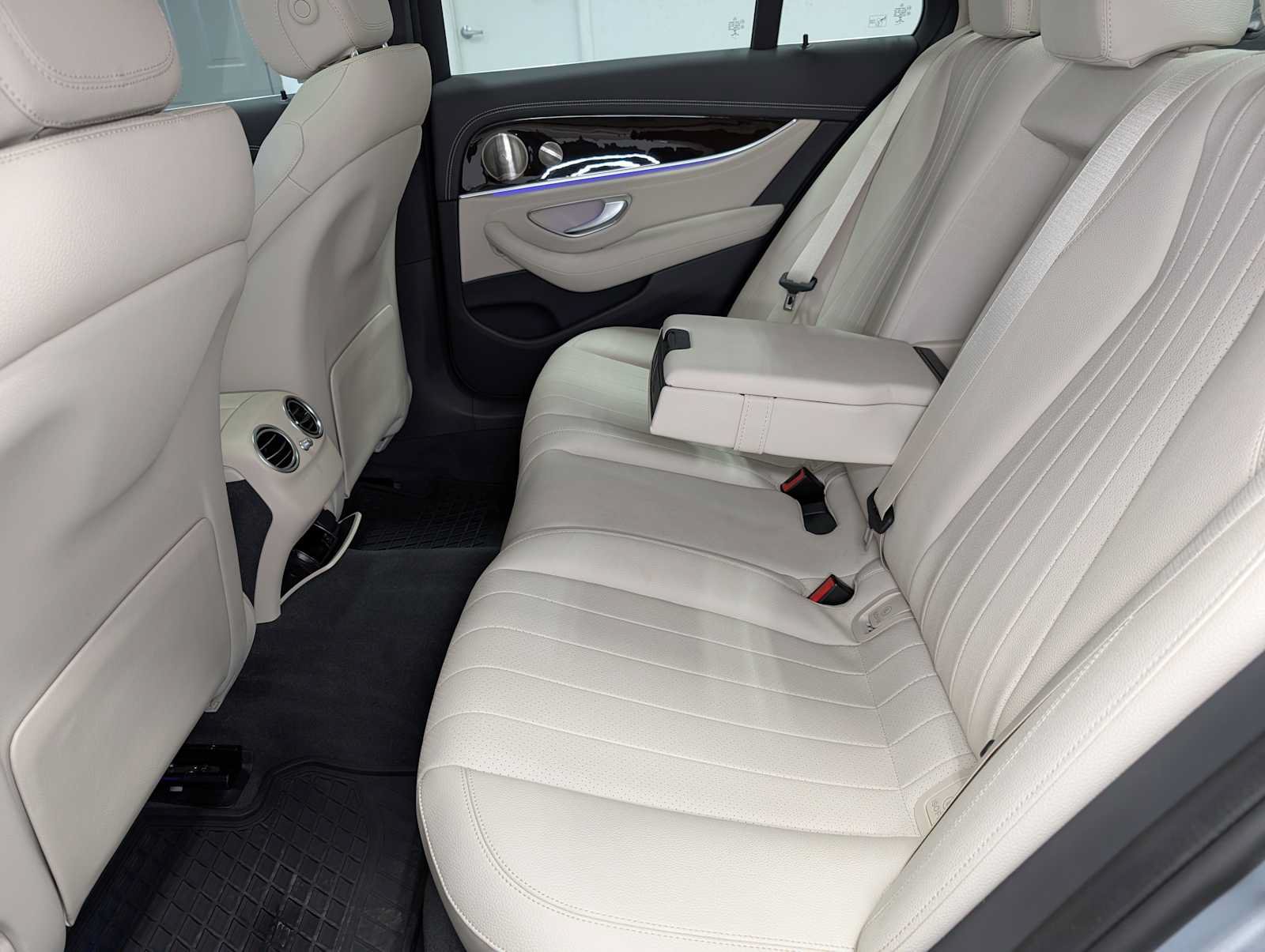 Certified 2022 Mercedes-Benz E 350 4MATIC Sedan image 22