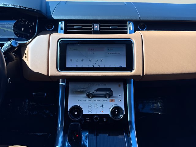 Used 2018 Land Rover Range Rover Sport Supercharged AWD/4WD image 18