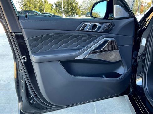 Used 2025 BMW X6 M Competition w/ Executive Package image 20