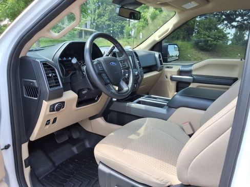Used 2020 Ford F150 XLT w/ Equipment Group 302A Luxury AWD/4WD image 22