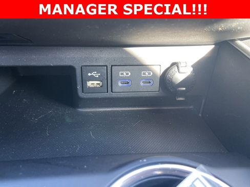 Used 2022 Toyota Highlander XLE image 31