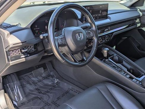 Used 2024 Honda Accord EX-L image 10