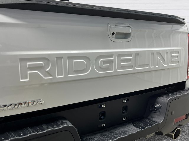 New 2026 Honda Ridgeline Black Edition image 6