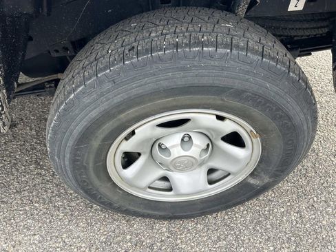 Certified 2023 Toyota Tacoma SR w/ SR Convenience Package image 12