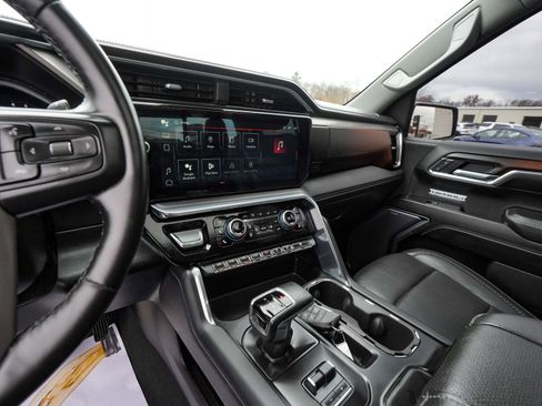 Used 2024 GMC Sierra 1500 Denali w/ Denali Reserve Package image 24