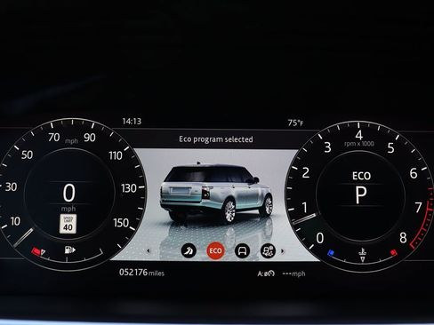 Used 2018 Land Rover Range Rover HSE image 18