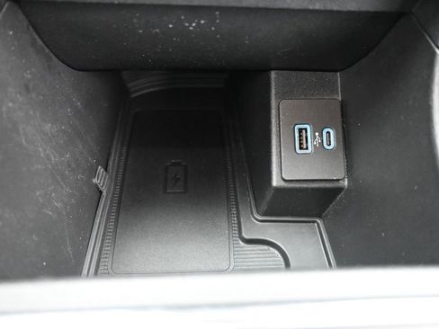 Used 2022 Ford Edge SEL w/ Convenience Package image 26