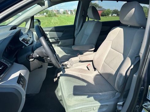Used 2016 Honda Odyssey SE image 16