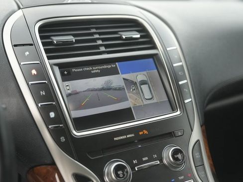 Used 2018 Lincoln MKX Reserve w/ Driver Assistance Package image 27