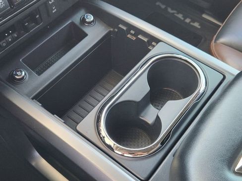 Used 2018 Nissan Titan Platinum Reserve w/ Platinum Utility Package image 18