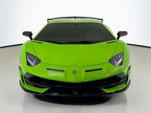 Used 2019 Lamborghini Aventador SVJ AWD/4WD image 11