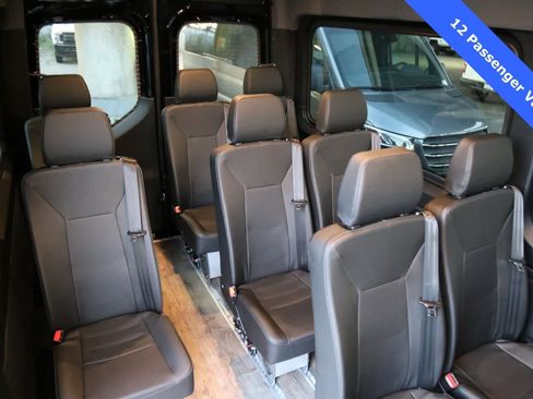 Used 2024 Mercedes-Benz Sprinter 2500 image 15