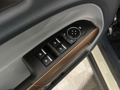 Used 2024 Ford Maverick Lariat image 15