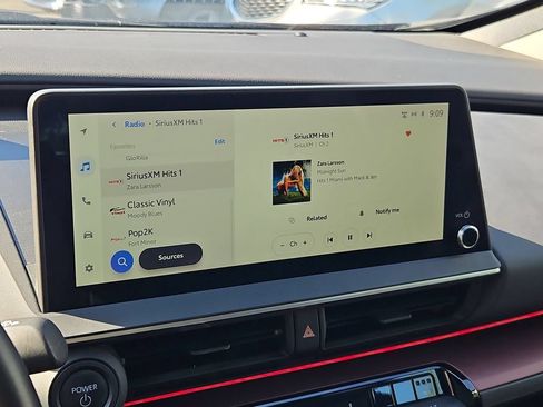 Used 2024 Toyota Prius Prime FWD image 22