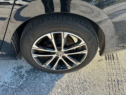 Used 2024 Volkswagen Jetta Sport FWD image 20
