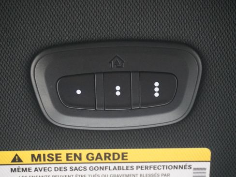 Used 2020 Chrysler Pacifica Touring-L Plus image 25