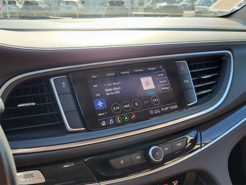 Used 2020 Buick Enclave Essence w/ Sound and Sites Package image 26