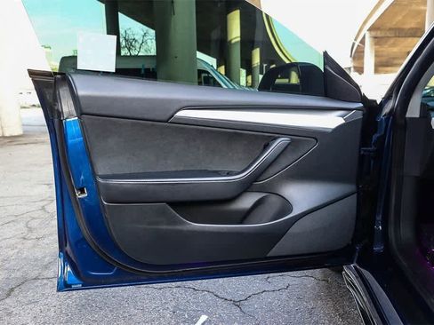 Used 2022 Tesla Model 3 Long Range image 23