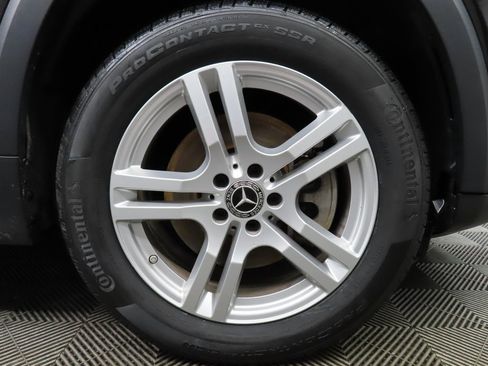 Used 2022 Mercedes-Benz GLB 250 4MATIC image 8