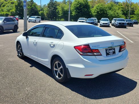 Used 2015 Honda Civic SE image 3