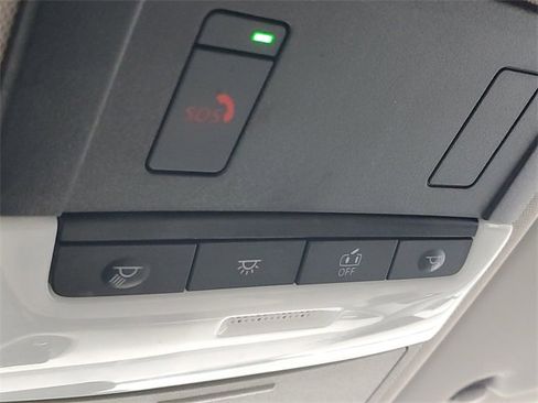 Used 2023 Nissan Rogue SV image 30