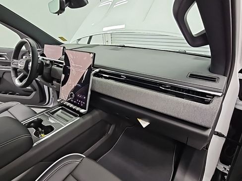 New 2026 GMC Sierra EV Elevation image 38