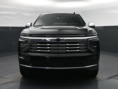 New 2026 Chevrolet Suburban Premier RWD image 10