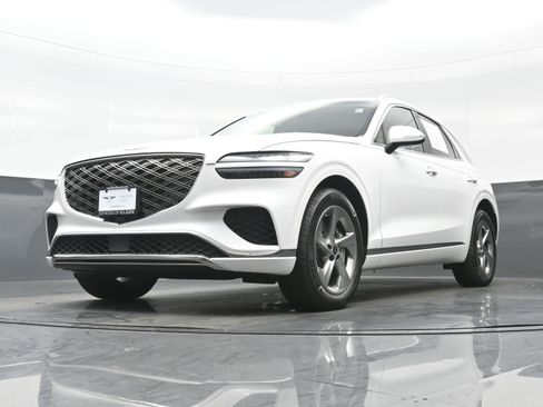 Certified 2026 Genesis GV70 2.5T Select image 28