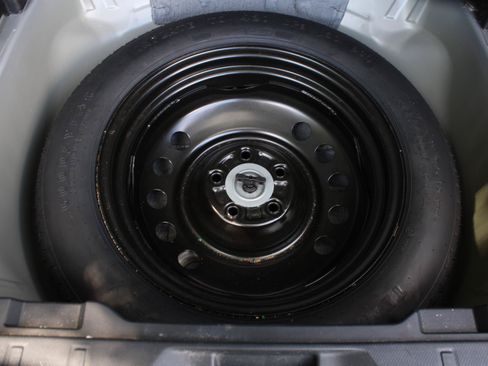 Certified 2022 Subaru Outback Premium AWD/4WD image 8