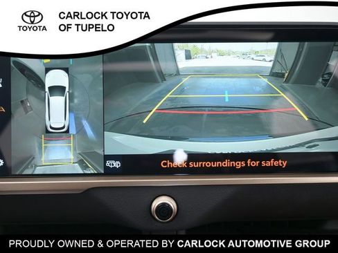 Used 2025 Toyota Crown Signia w/ Advanced Technology Package image 12