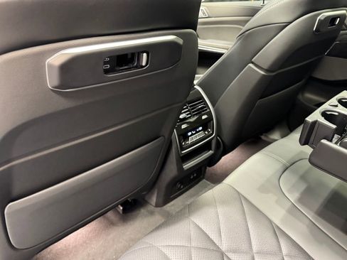 Used 2026 BMW X5 M60i w/ Climate Comfort Package AWD/4WD image 21