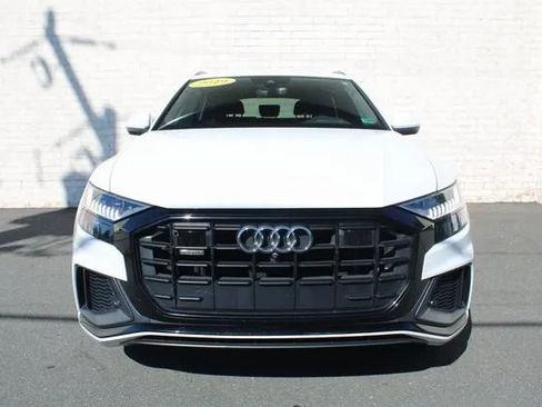 Used 2019 Audi Q8 Prestige w/ Luxury Package image 5