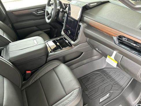 New 2026 GMC Yukon Denali w/ Denali Reserve Package AWD/4WD image 45