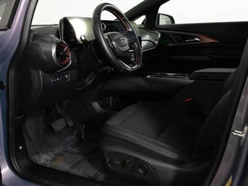 Used 2024 Chevrolet Equinox EV RS image 19