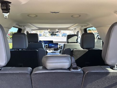 New 2025 Ford Expedition Max Active image 11