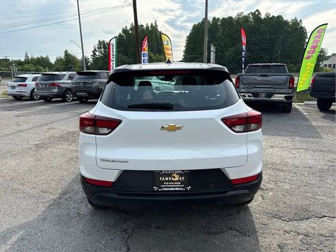 Used 2022 Chevrolet TrailBlazer LS FWD image 6