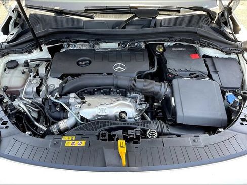 Certified 2023 Mercedes-Benz GLA 250 4MATIC image 31