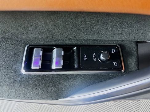 Certified 2024 Jaguar F-PACE SVR image 20