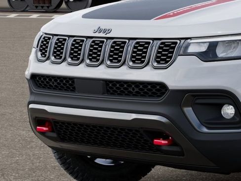 New 2026 Jeep Compass Trailhawk w/ Sun, Sound & Navigation Group AWD/4WD image 11