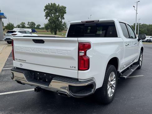 Used 2021 Chevrolet Silverado 1500 LTZ AWD/4WD image 4