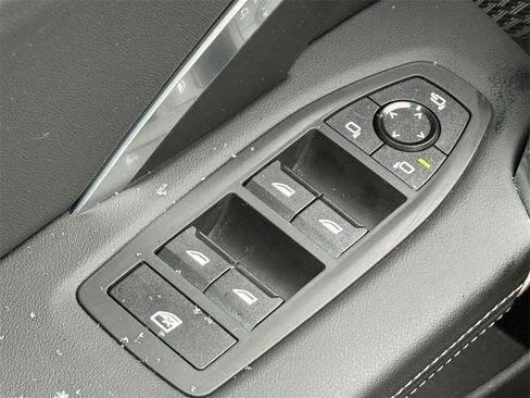 Used 2025 BMW X1 xDrive28i image 19