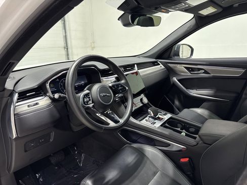 Used 2025 Jaguar F-PACE R-Dynamic S image 10
